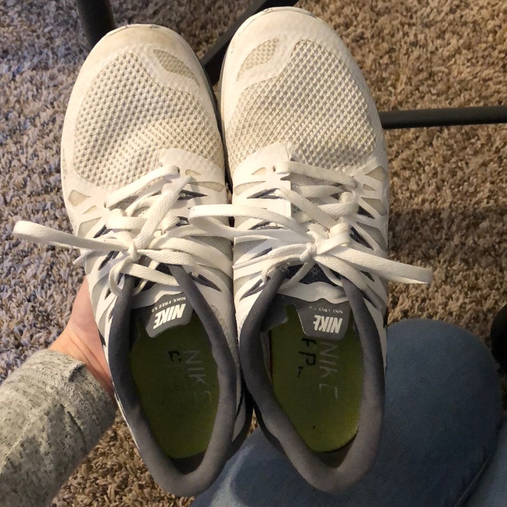 DONATING SOON Nike Free 5.0